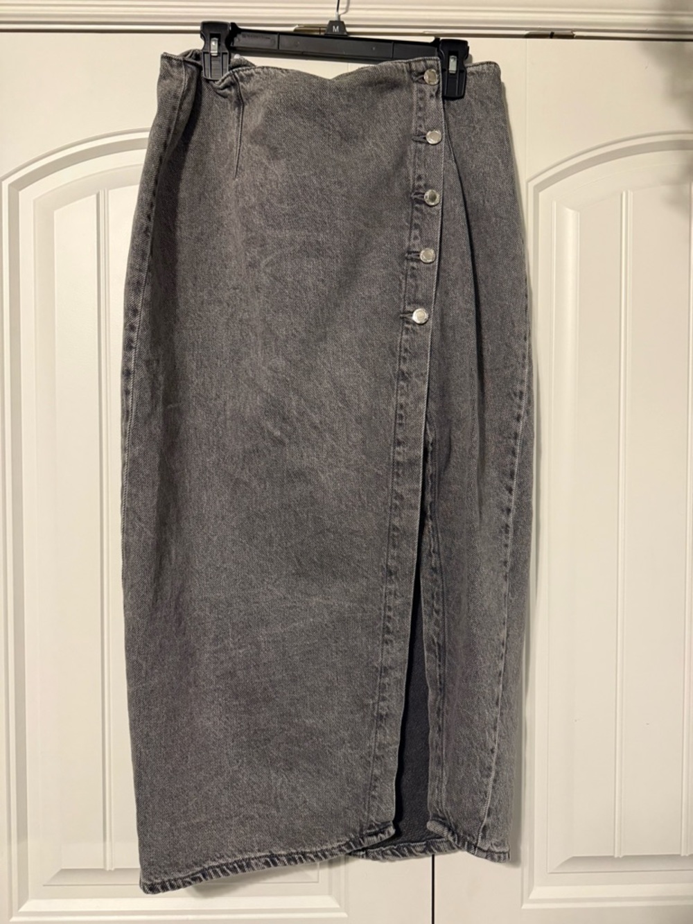 Zara Gray Button-Front Denim Midi Skirt
